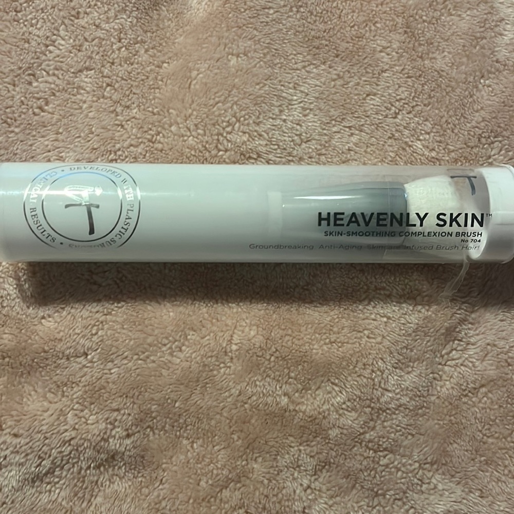 It make up brush
